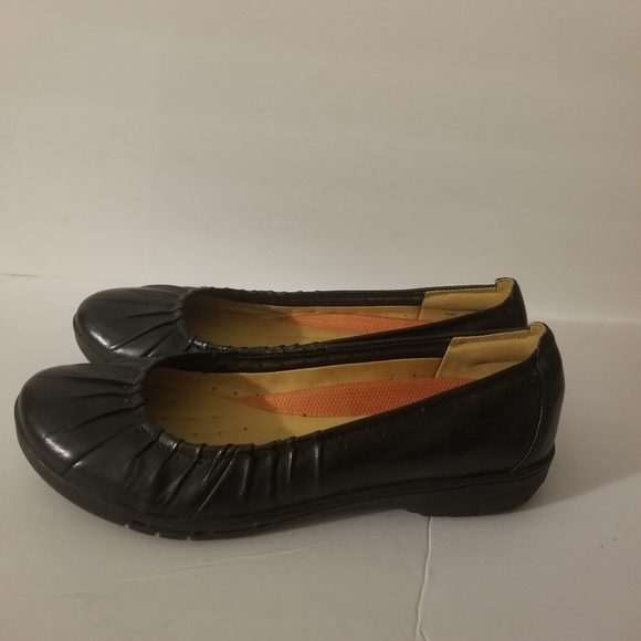 Clarks Shoes - Clarkes ladies structured ballet type shoe
